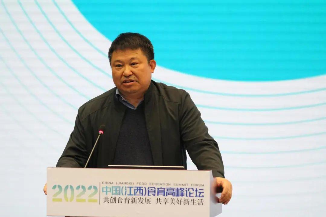 儿童医院营养科专家，守护儿童健康的营养守护者
