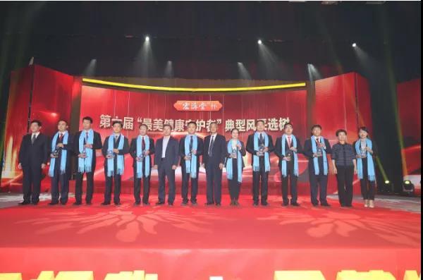 小儿泌尿专家，守护儿童健康的守护者