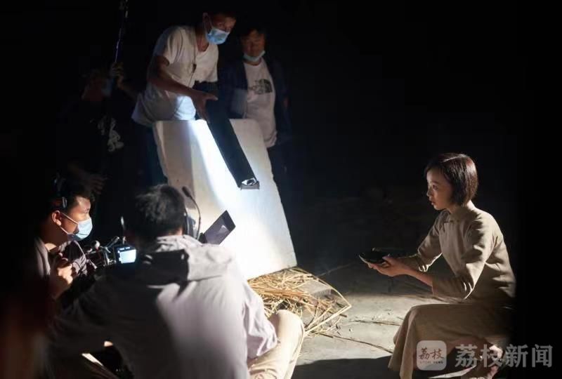 明星剧组，探寻璀璨背后的故事