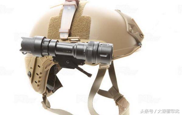 探索99式伞兵盔，设计与功能