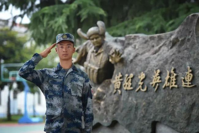 梁赞伞兵图标，荣耀的象征与传承的力量