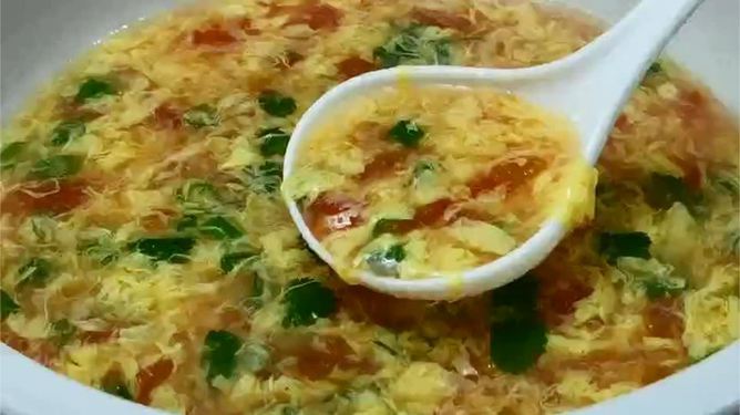 蛋汤里的蛋花，一道美味佳肴的烹饪探索